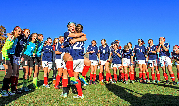 1010476574 ri_pvd_G Soccer06.JPG