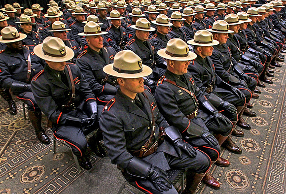 0131 STAPOX SWEAR IN